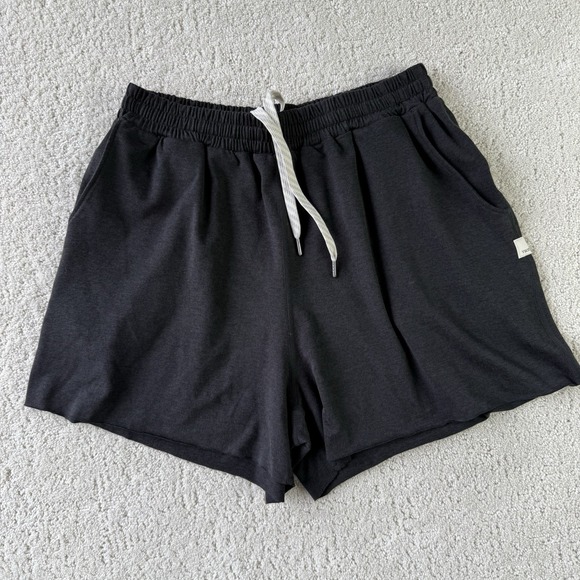 Vuori Women's Boyfriend DreamKnit Shorts VW3007 Black Size Small $64 - Picture 2 of 12